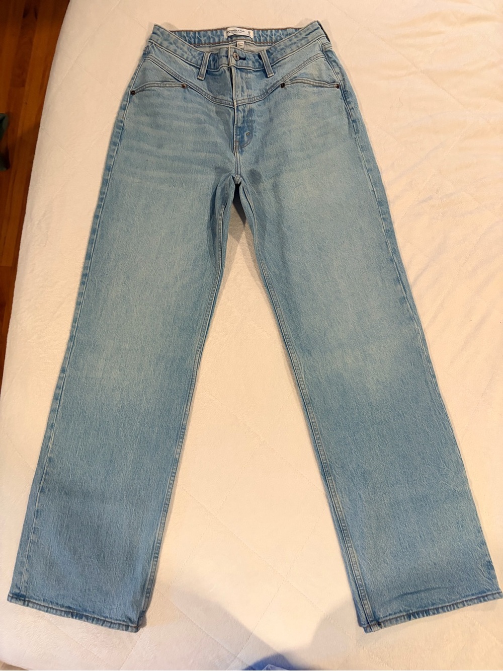 Abercrombie & Fitch Light Wash High-Rise Straight Jeans